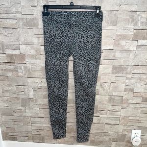 Gray cheetah-print jeggings
